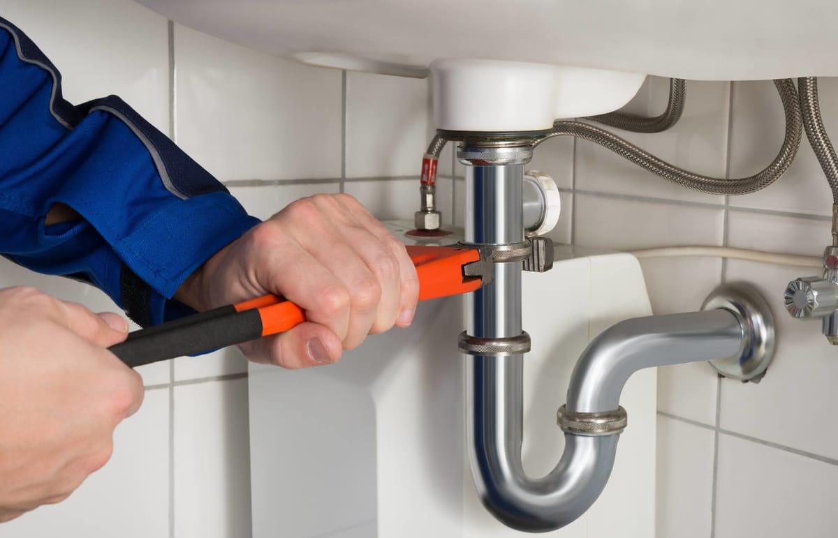 The Most Common Issues That Force You to Call a Plumber