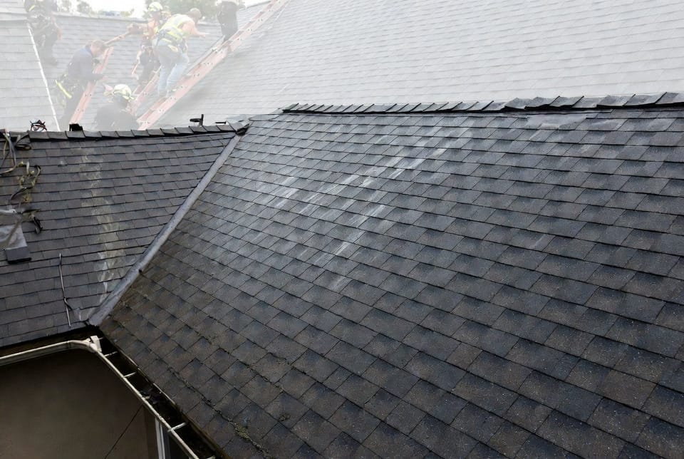 The Roof Shingle Algae Resistance: Copper Granules vs. Other Treatments